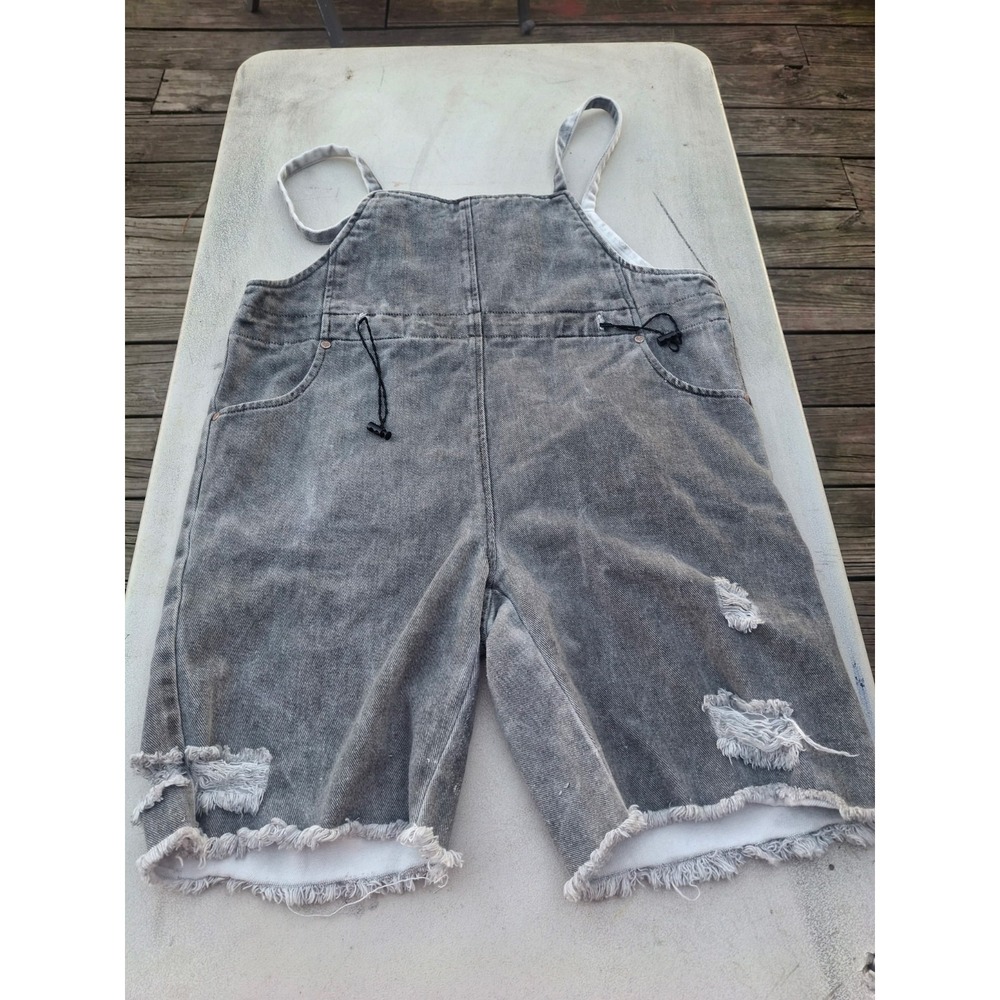 POL Denim Studded Overall Side Pockets Shorts 01